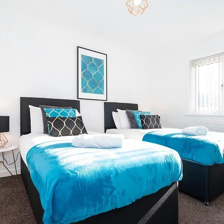 Detached 3 Bedroom House - Gaerden - Parking - Rated - Netflix - Wifi - 98c * Birmingham