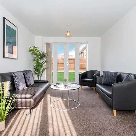Detached 3 Bedroom House - Gaerden - Parking - Rated - Netflix - Wifi - 98c Holiday home *